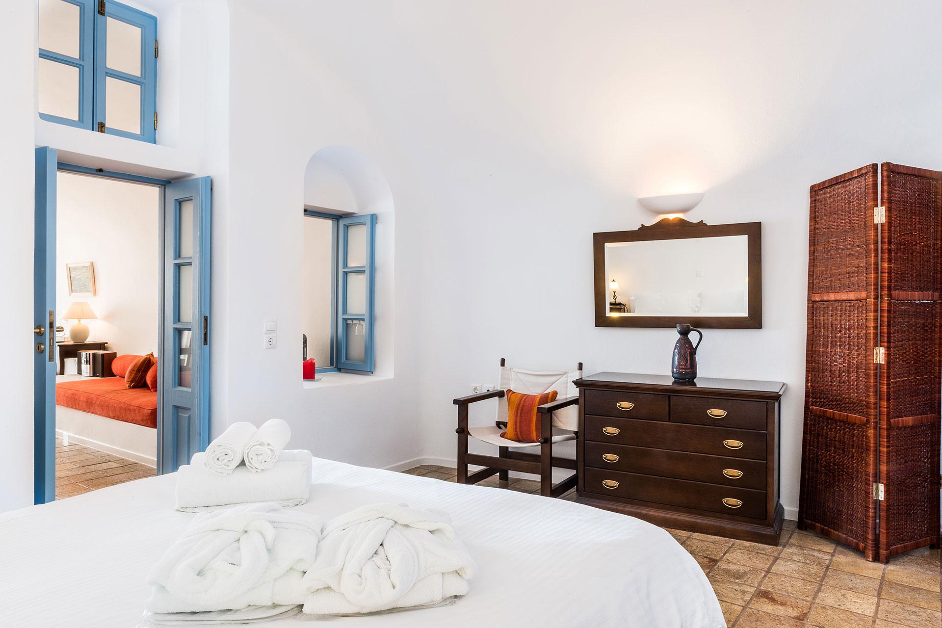 Pantelia Suites Фира Екстериор снимка