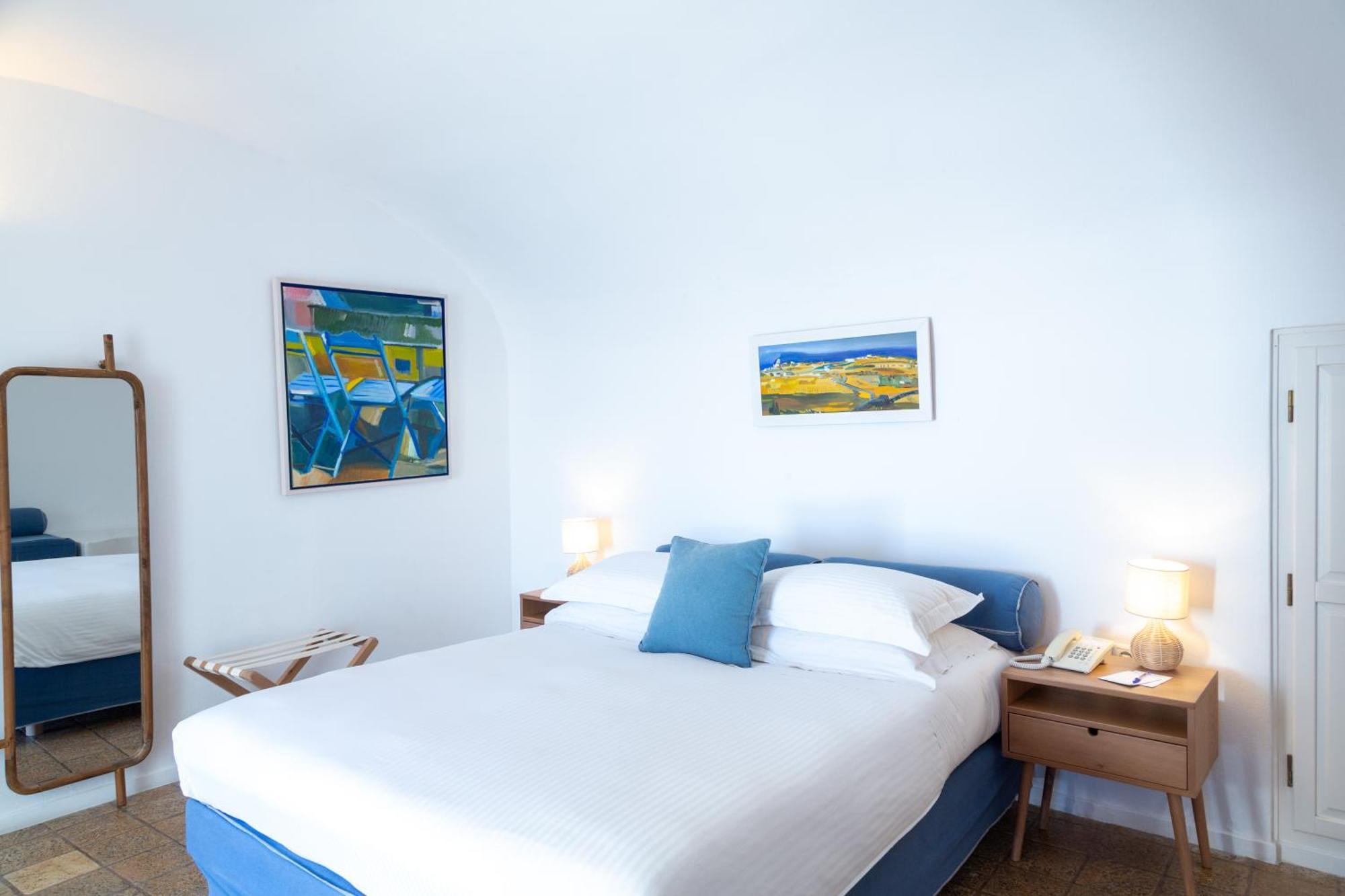 Pantelia Suites Фира Екстериор снимка