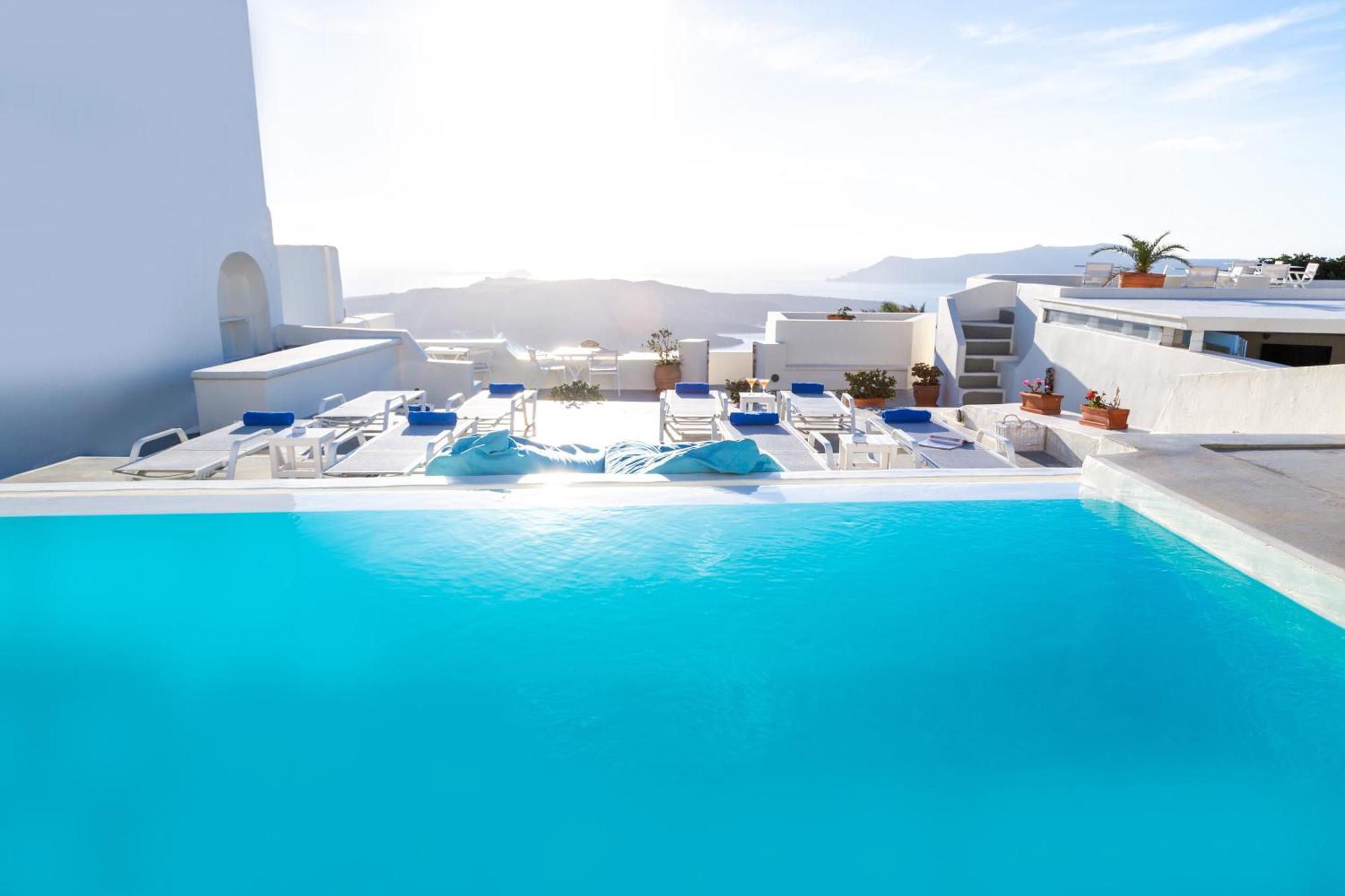 Pantelia Suites Фира Екстериор снимка