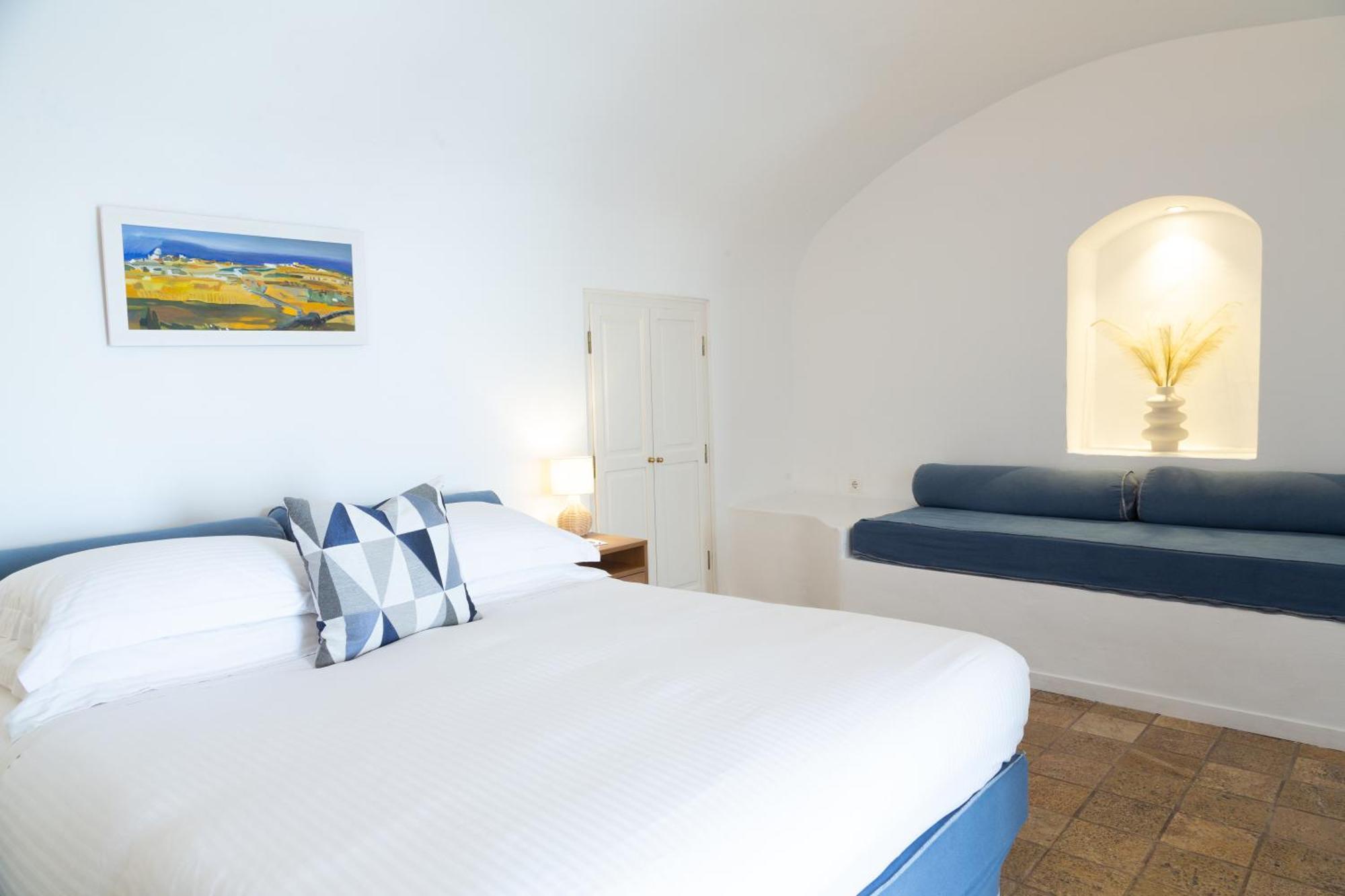 Pantelia Suites Фира Екстериор снимка
