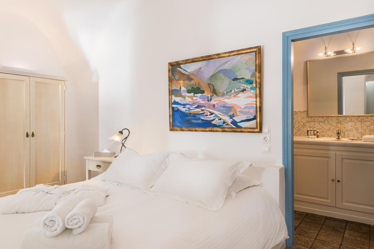 Pantelia Suites Фира Екстериор снимка