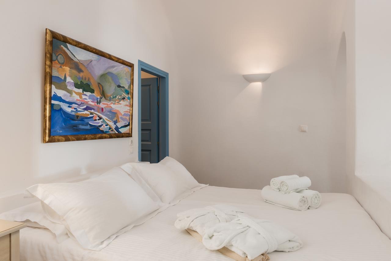 Pantelia Suites Фира Екстериор снимка